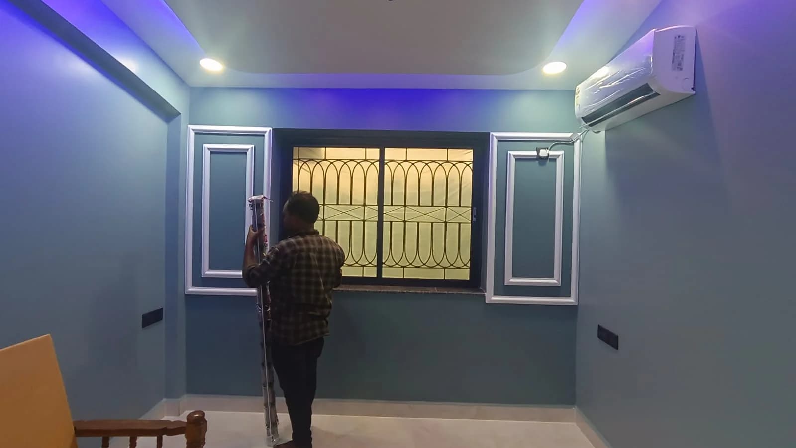Zebra Blinds Precision Bracket Installation for a Vasco residence