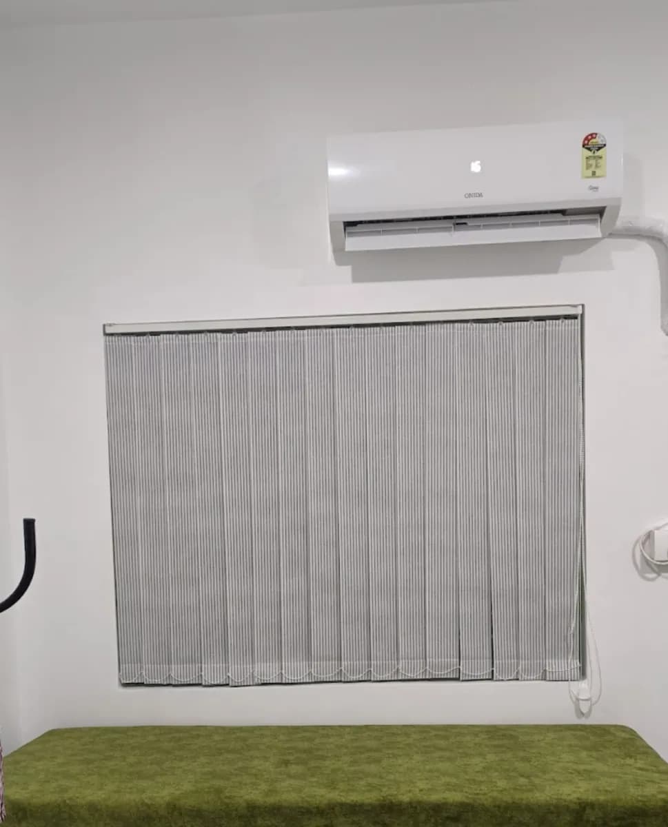 Outdoor Monsoon Weather Blind for Balcony Protection