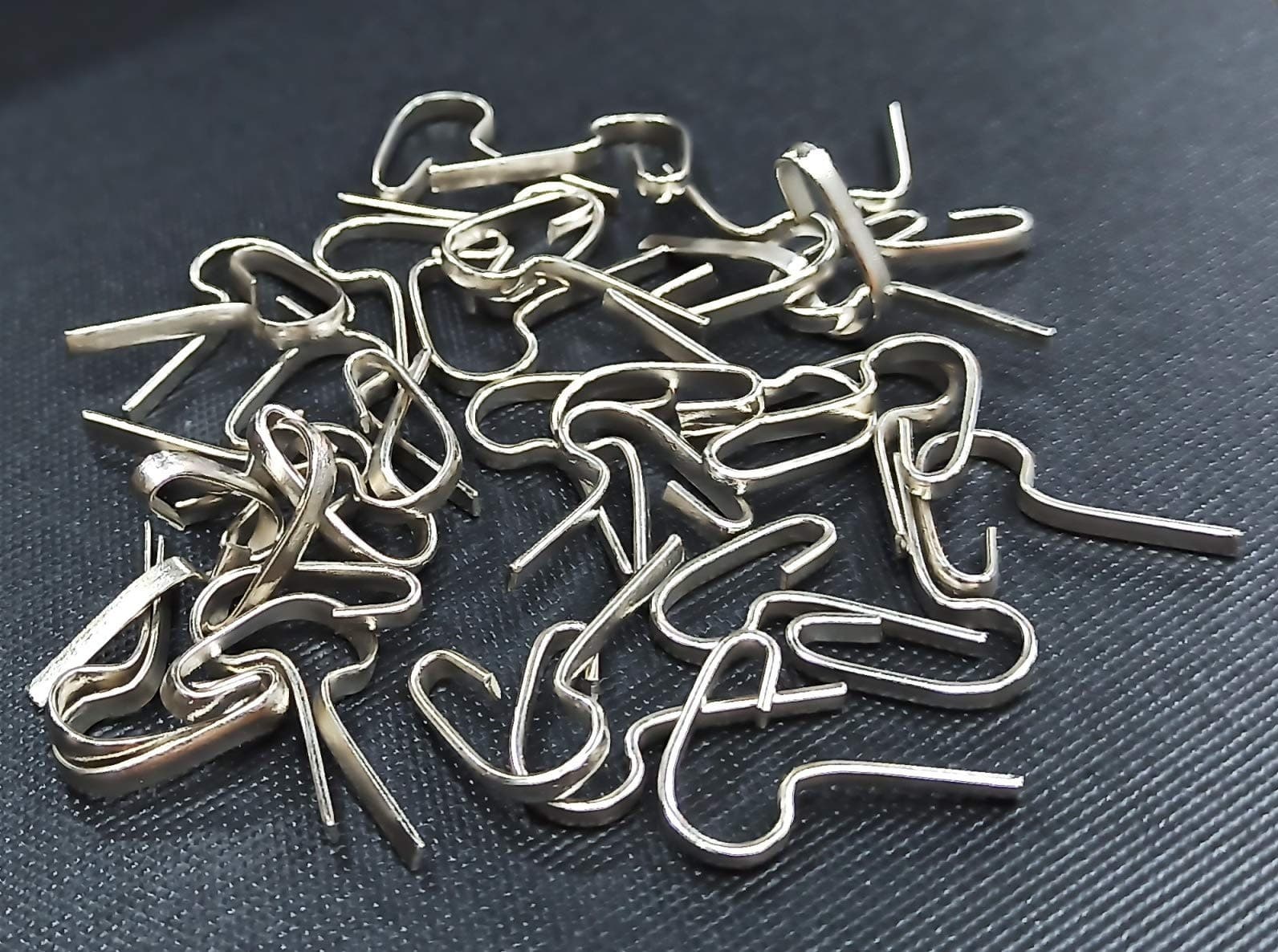 Heavy-Duty Zinc-Plated Metal Curtain Track Hooks (Pack of 100)